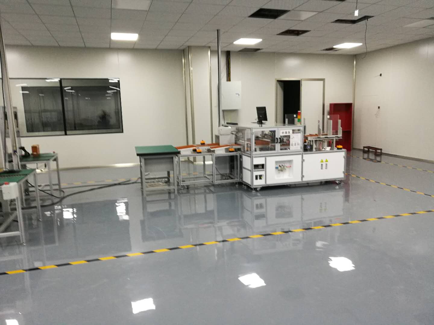 半導(dǎo)體潔凈車間的圖片 半導(dǎo)體潔凈車間的圖片