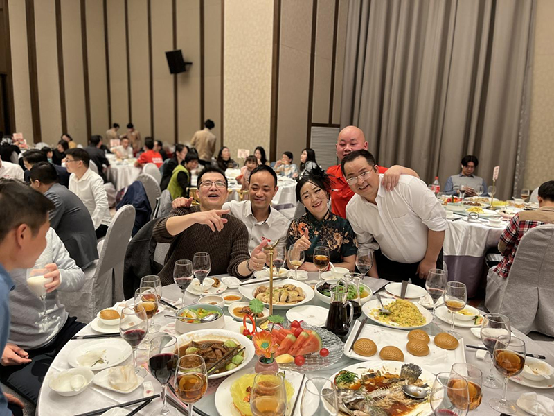 合景盛世建設(shè)集團(tuán) 合景盛世建設(shè)集團(tuán)